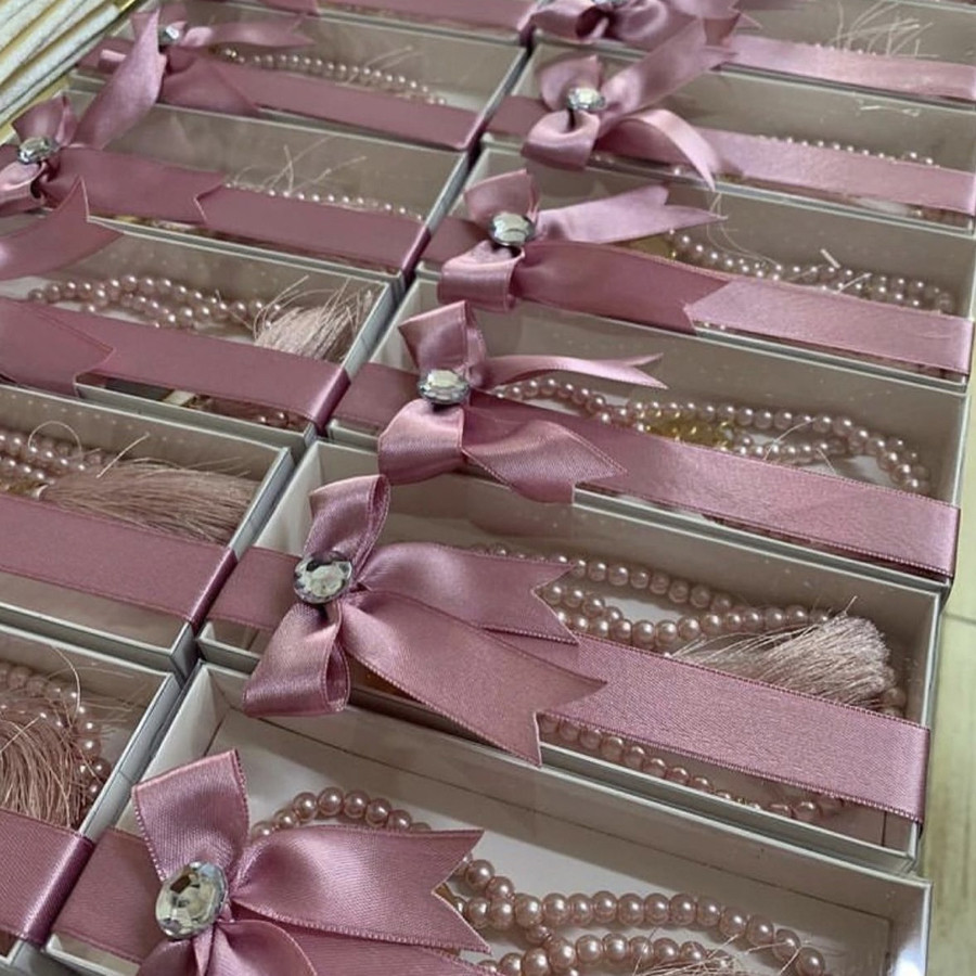 Hediye kutusunda kişiye özel inci Tesbih