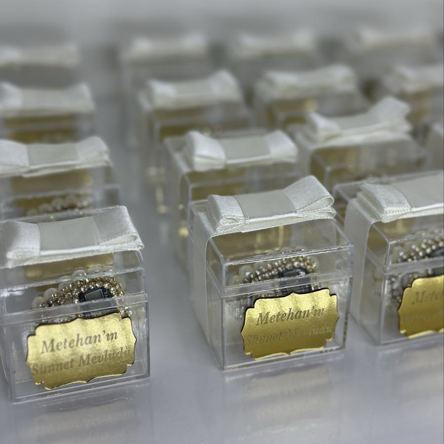 Süslemeli hediye kurusunda taşlı zikirmatik